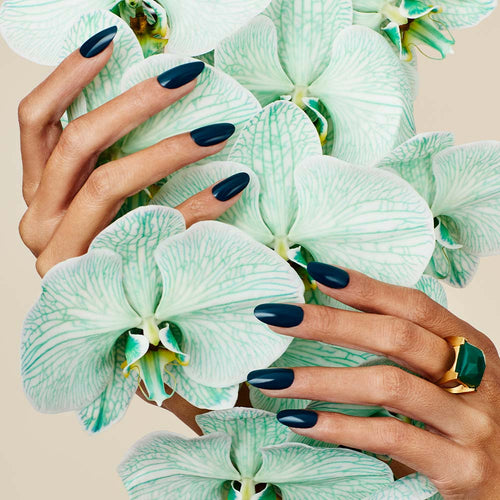Załaduj obraz 1 w widoku galerii. CND Shellac Teal Time 7,3ml